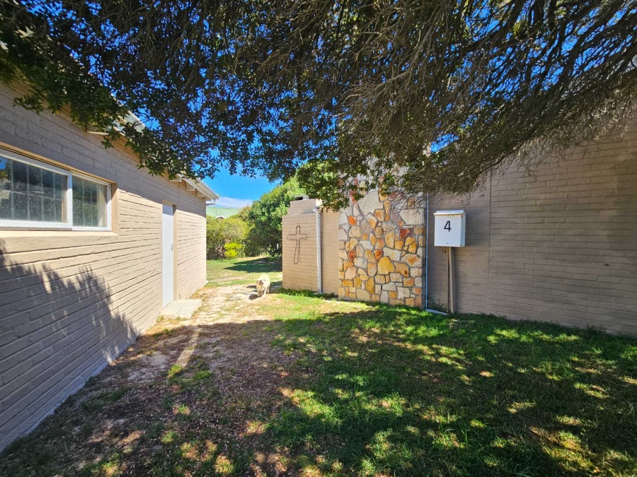 4 Bedroom Property for Sale in Pearly Beach Western Cape